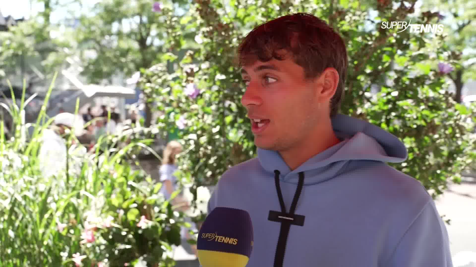 E49262D3-E283-4EC4-AB94-ECA0C0BD0A68