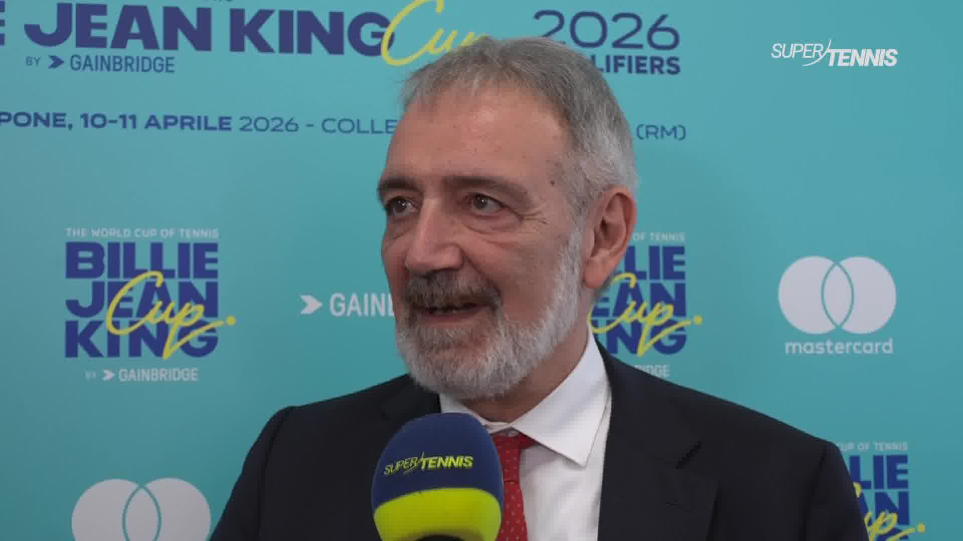 0CF833AF-FBE8-495A-9152-0F2690F099EC