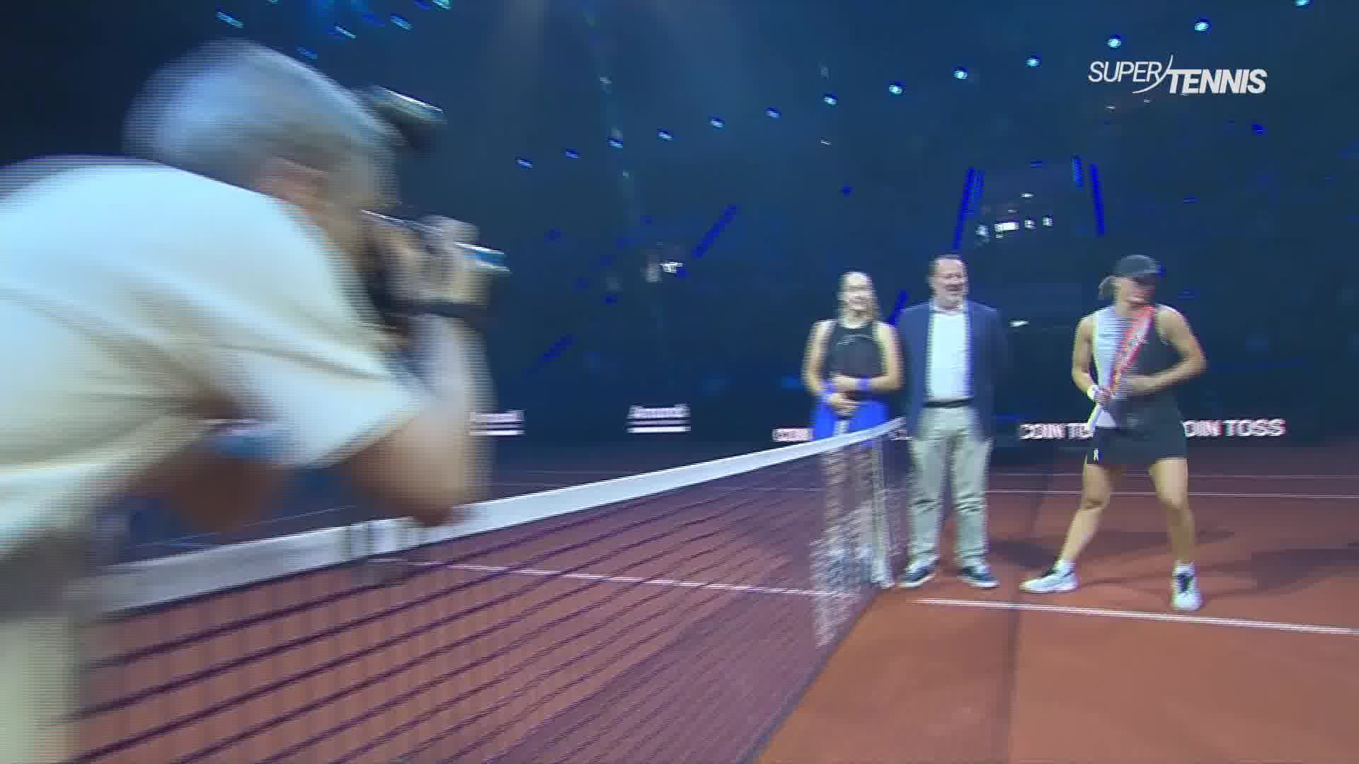 1DAB1DE1-05BB-4C9A-B6BD-682347D7A458